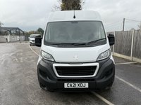 USED 2021 21 PEUGEOT BOXER 2.2 BlueHDi 335 Professional Panel Van 5dr Diesel Manual L3 H2 Euro 6 (s/s) (140 ps) This 2021 Peugeot Boxer presents an exceptional opportunity with its single owner and remarkably low mileage of just 57,398 miles for its age. This 2.2 BlueHDi 335 Professional L3 H2 Euro 6 panel van is powered by an efficient 2.2 litre diesel engine, meeting Euro 6 emission standards. It comes equipped with a Touch Screen Navigation Pack featuring Bluetooth connectivity, rear parking sensors for enhanced manoeuvrability, and manual air conditioning for the cab area.