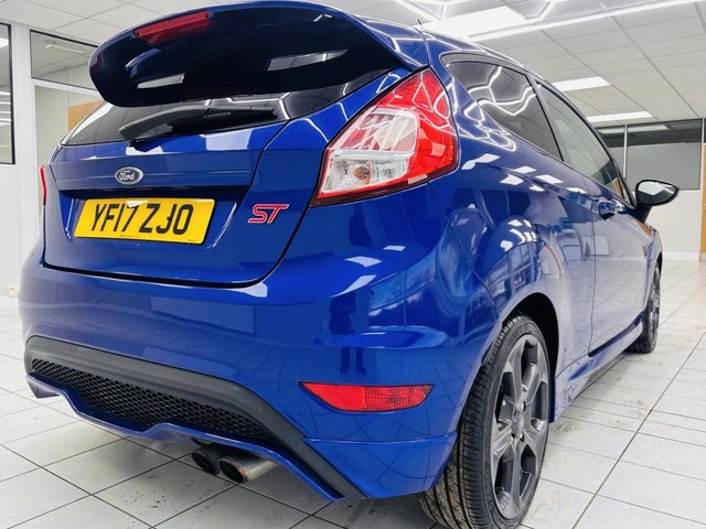 2017 FORD FIESTA - Photo 3