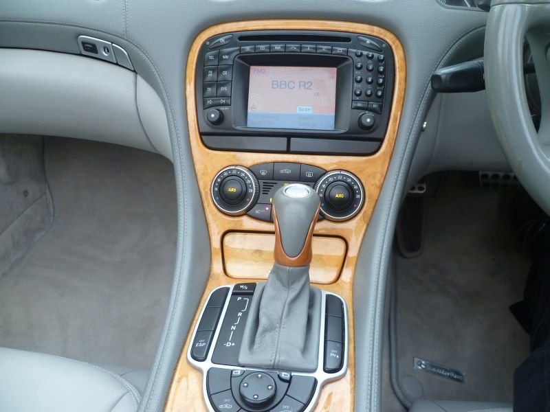 USED 2003 53 MERCEDES-BENZ SL 3.7 SL350 Convertible 2dr Petrol Automatic (281 g/km, 245 bhp) 