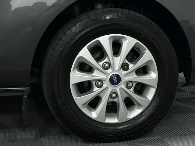 2018 Ford Transit Custom 2L Limited 5dr - Photo 9