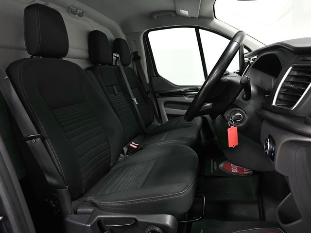 2018 Ford Transit Custom 2L Limited 5dr - Photo 5