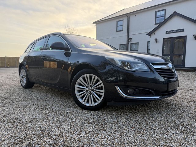 2016 16 Vauxhall Insignia 2.0 CDTi Tech Line Sports Tourer 5dr Diesel Auto Euro 6 (170 ps)