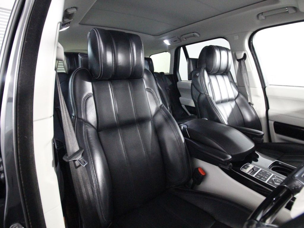 USED 2016 66 LAND ROVER RANGE ROVER 3.0 V6 Vogue SE SUV 5dr Petrol Auto 4WD Euro 6 (s/s) (340 ps) PANORAMIC SUNROOF - BLIS