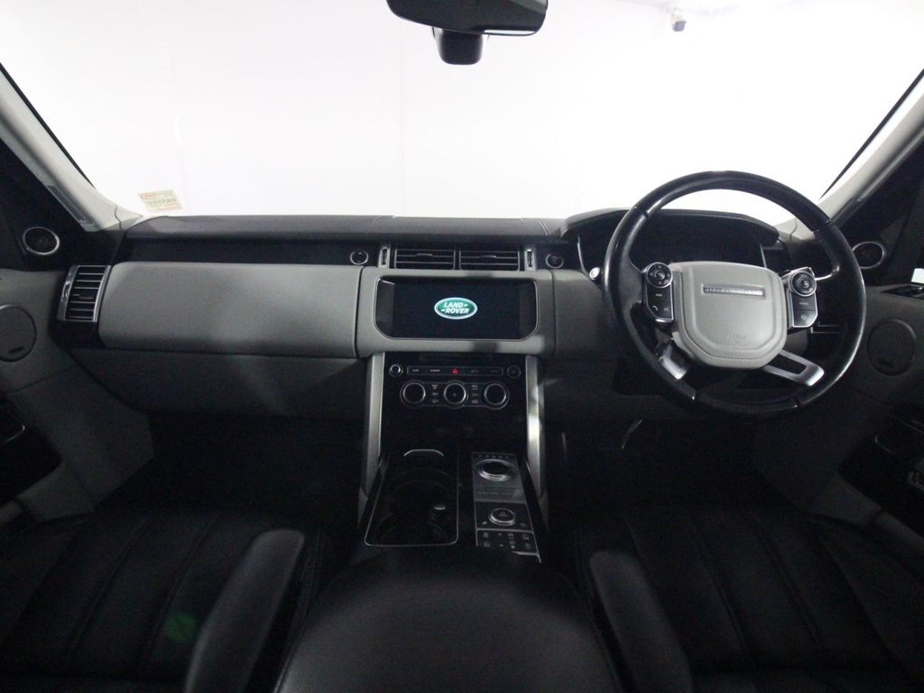 USED 2016 66 LAND ROVER RANGE ROVER 3.0 V6 Vogue SE SUV 5dr Petrol Auto 4WD Euro 6 (s/s) (340 ps) PANORAMIC SUNROOF - BLIS