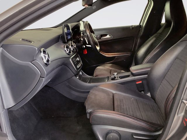 2018 Mercedes-Benz Gla 2.1L Amg Line 5dr - Photo 12