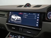 USED 2022 22 PORSCHE CAYENNE 3.0T V6 Coupe 5dr Petrol TiptronicS 4WD Euro 6 (s/s) (340 ps) PANORAMIC GLASS ROOF + CRAYON EXTERIOR COLOUR + FULL PORSCHE SERVICE HISTORY