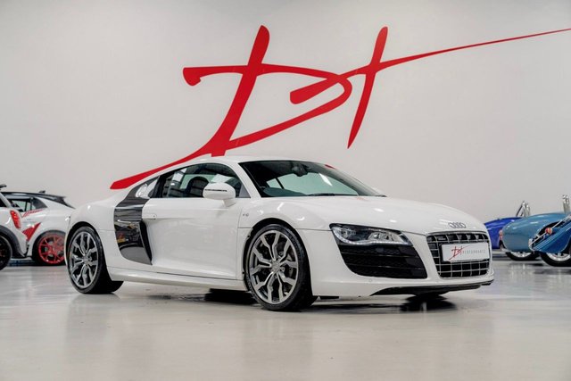 2011 61 Audi R8 5.2 FSI V10 Coupe 2dr Petrol Manual quattro Euro 5 (525 ps)
