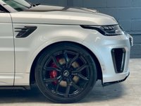 USED 2018 68 LAND ROVER RANGE ROVER SPORT 5.0 P575 V8 SVR SUV 5dr Petrol Auto 4WD Euro 6 (s/s) (575 ps) Carbon Pack/ Sliding Roof