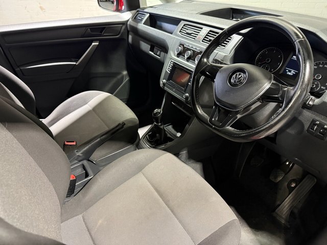 2016 VOLKSWAGEN CADDY - Photo 3