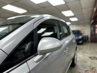 USED 2015 15 VAUXHALL CORSA 1.4i SE Hatchback 5dr Petrol Auto Euro 6 (90 ps) Heated Seats + 2 Keys