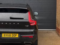 USED 2018 68 VOLVO XC40 2.0 T5 R-Design SUV 5dr Petrol Auto AWD Euro 6 (s/s) (247 ps) 