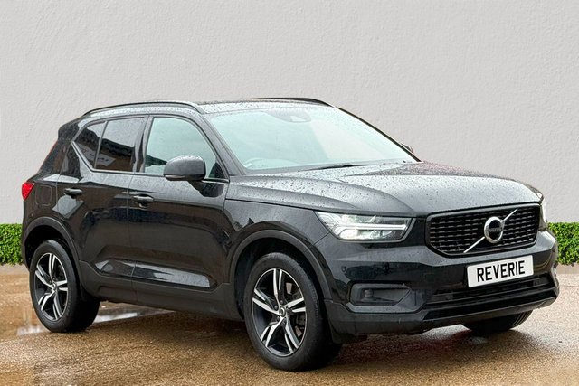 View our VOLVO XC40