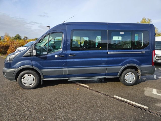 2017 FORD TRANSIT 2.2 TDCi 410 HDT Minibus 5dr Diesel Manual L3 H2 (14 seats) (196 g/km, 123 bhp) - Photo 4