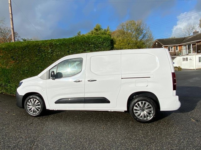 2025 CITROEN BERLINGO - Photo 5