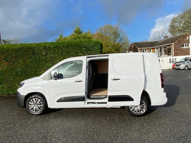 2025 CITROEN BERLINGO - Photo 6