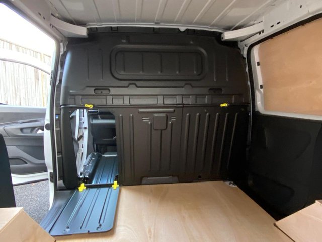 2025 CITROEN BERLINGO - Photo 12