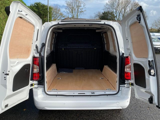 2025 CITROEN BERLINGO - Photo 9