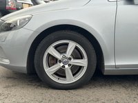 USED 2015 15 VOLVO V40 2.0 D3 SE Nav Hatchback 5dr Diesel Manual Euro 6 (s/s) (150 ps) 