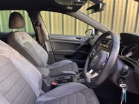 USED 2017 67 VOLKSWAGEN GOLF 1.5 TSI EVO R-Line Hatchback 5dr Petrol DSG Euro 6 (s/s) (150 ps) 