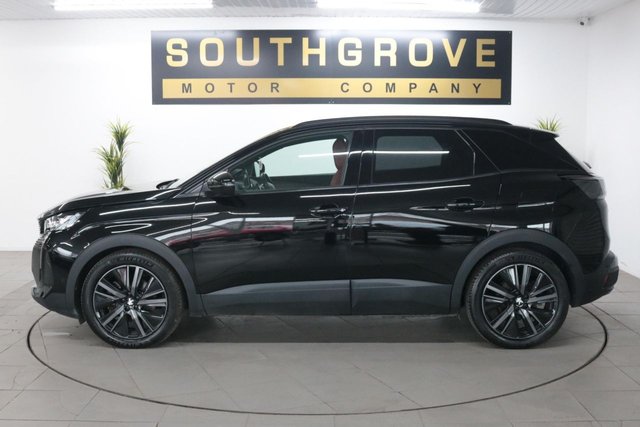 2022 PEUGEOT 3008 3008 GT PREMIUM S/S PHEV 4X4 A - Photo 4