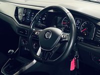 USED 2020 69 VOLKSWAGEN POLO 1.0 EVO SE Hatchback 5dr Petrol Manual Euro 6 (s/s) (80 ps) White Silver | Apple CarPlay | Cruise Control | Touch Screen Media | Multifunction Steering Wheel