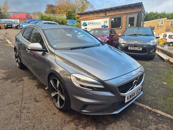 2016 VOLVO V40
