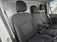 USED 2021 71 RENAULT TRAFIC 2.0 dCi ENERGY 28 Black Edition Van,, Euro 6 ULEZ, Automatic, Cruise, DAB, Bluetooth, A/C, Rear Sensors & Camera, + VAT @ 20%. This 2021 Renault Trafic boasts an MOT valid until September 2026, offering excellent peace of mind for the coming years. This dCi ENERGY 28 Black Edition SWB Standard Roof model is powered by an efficient 2.0 litre diesel engine, meeting Euro 6 emissions standards. It comes equipped with a rear parking camera and rear parking sensors to assist with manoeuvring, alongside a wide view mirror that includes blind spot assistance. For your entertainment and connectivity, enjoy the DAB radio with Blu