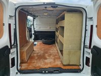 USED 2021 71 RENAULT TRAFIC 2.0 dCi ENERGY 28 Black Edition Van,, Euro 6 ULEZ, Automatic, Cruise, DAB, Bluetooth, A/C, Rear Sensors & Camera, + VAT @ 20%. This 2021 Renault Trafic boasts an MOT valid until September 2026, offering excellent peace of mind for the coming years. This dCi ENERGY 28 Black Edition SWB Standard Roof model is powered by an efficient 2.0 litre diesel engine, meeting Euro 6 emissions standards. It comes equipped with a rear parking camera and rear parking sensors to assist with manoeuvring, alongside a wide view mirror that includes blind spot assistance. For your entertainment and connectivity, enjoy the DAB radio with Blu