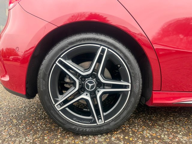 2022 MERCEDES-BENZ A-CLASS 1.3 A200 AMG Line Edition (Executive) Hatchback 5dr Petrol 7G-DCT Euro 6 (s/s) (163 ps) - Photo 11