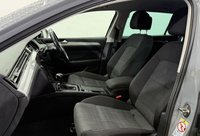 USED 2022 22 VOLKSWAGEN PASSAT 2.0 TDI EVO SE Nav Estate 5dr Diesel DSG Euro 6 (s/s) (150 ps) 