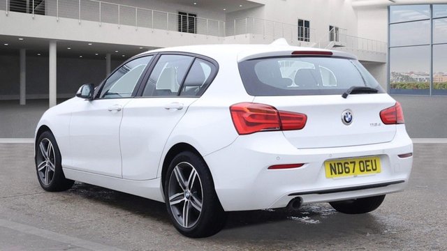 2017 BMW 1 Series 2L Sport 5dr - Photo 3