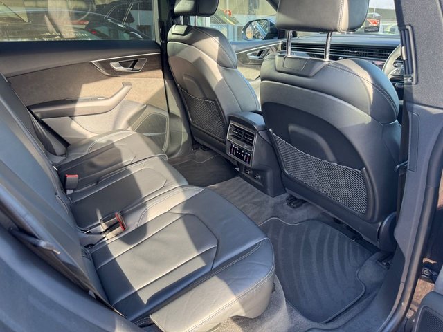 2021 AUDI Q8 3.0 TDI V6 50 Black Edition SUV 5dr Diesel Tiptronic quattro Euro 6 (s/s) (286 ps) - Photo 9