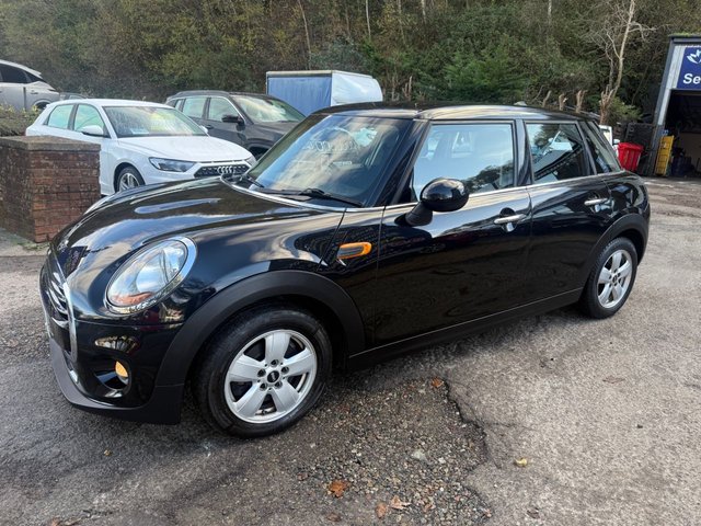 2018 MINI HATCH 2018/18 1.5 Cooper D Hatchback 5dr Diesel Manual Euro 6 (s/s) (116 ps), 2 Previous owners - Photo 5