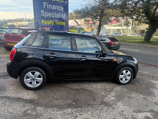 2018 MINI HATCH 2018/18 1.5 Cooper D Hatchback 5dr Diesel Manual Euro 6 (s/s) (116 ps), 2 Previous owners - Photo 6