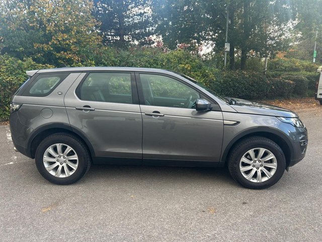 View our LAND ROVER DISCOVERY SPORT