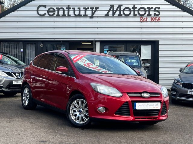2011 61 Ford Focus 1.6 Titanium Hatchback 5dr Petrol Manual Euro 5 (125 ps)