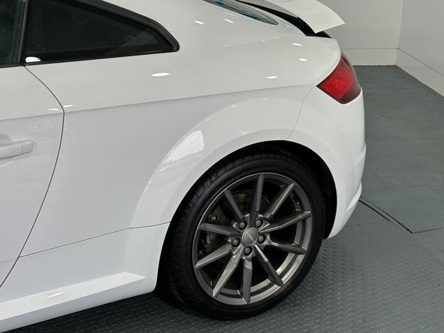 2017 AUDI TT - Photo 12