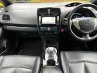 USED 2017 17 NISSAN LEAF 30kWh Tekna Hatchback 5dr Electric Auto (109 bhp) Tekna, Leather, Heated Seats