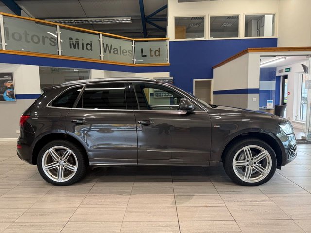 2014 Audi Q5 2L S Line Plus 5dr - Photo 2