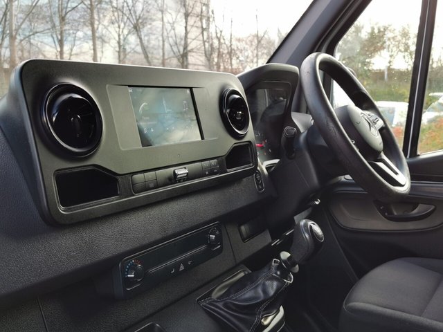 2021 Mercedes-Benz SPRINTER - Photo 2