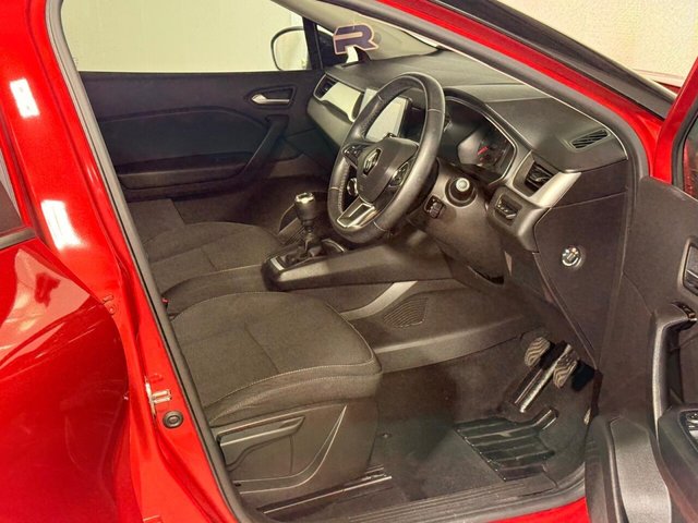 2021 RENAULT CAPTUR - Photo 12