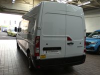 USED 2020 70 RENAULT MASTER 2.3 dCi ENERGY 35 Business Panel Van 4dr Diesel Manual FWD LWB Medium Roof Euro 6 (s/s) (150 bhp) SAT NAV REAR VIEW CAMERA CAMERA PARKING SENSORS LOADING RAMP PLYLINED 1 OWNER SERVICE HISTORY WARRANTY