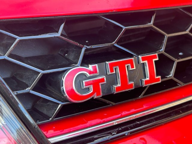 2016 VOLKSWAGEN POLO 2016 1.8 TSI BlueMotion Tech GTI Hatchback 3dr Petrol Manual Euro 6 (s/s) (192 ps) - Photo 11