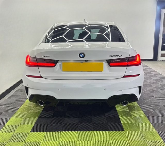 2019 BMW 3 SERIES - Photo 5