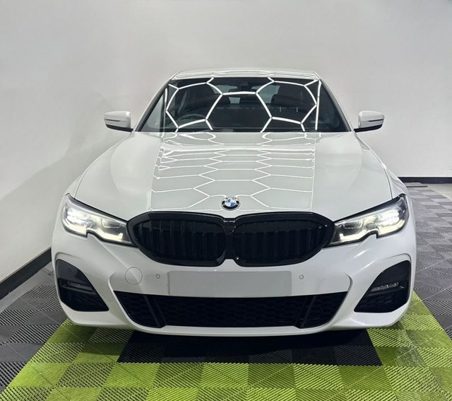 2019 BMW 3 SERIES - Photo 4