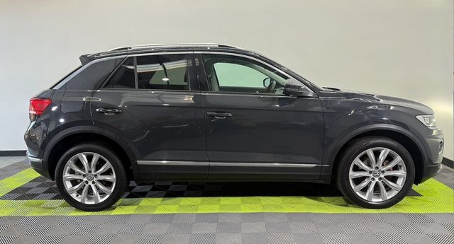 2019 VOLKSWAGEN T-ROC - Photo 8
