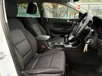 USED 2019 19 KIA SPORTAGE 1.6 CRDi 2 SUV 5dr Diesel Manual Euro 6 (s/s) (134 bhp) 3 STAMP SERVICE HISTORY* SAT NAV* PARKING SENSORS WITH REVERSING CAMERA* CRUISE CONTROL* LANE / SPEED / HILL ASSIST* AUTO START / STOP* 6 SPEED* DUAL CLIMATE CONTROL WITH AIR CON