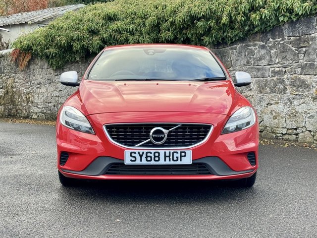 2018 Volvo V40 2L R-Design 5dr - Photo 2