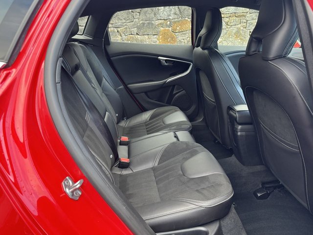 2018 Volvo V40 2L R-Design 5dr - Photo 7