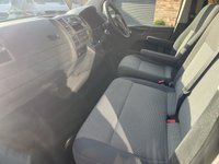 USED 2015 15 VOLKSWAGEN TRANSPORTER SHUTTLE 2.0 TD T30 SE Minibus 4dr Diesel Manual L3 H1 (LWB, 9 Seats) (193 g/km, 101 bhp) PX FINANCE VERY CLEAN BUS